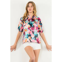 Load image into Gallery viewer, Smocked Neck Puff Sleeve Floral Top