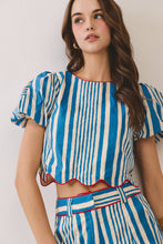 Load image into Gallery viewer, Stripe Scalloped Puff Sleeve Crop Top