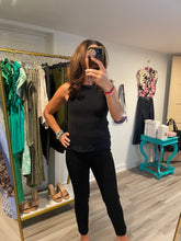 Load image into Gallery viewer, Skinny ankle pant with back slit