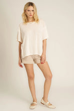 Load image into Gallery viewer, Pearl Side Slit Tee