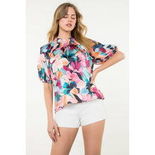 Load image into Gallery viewer, Smocked Neck Puff Sleeve Floral Top