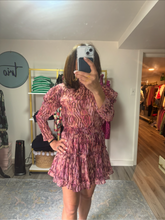 Load image into Gallery viewer, Muted Purple and Blush Long Sleeve Top
