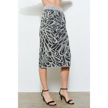 Load image into Gallery viewer, Glitter Detail Abstract Jacquard Knit Skirt
