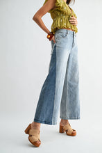 Load image into Gallery viewer, Wide-Leg Two-Tone High Waist Denim Jeans
