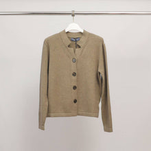 Load image into Gallery viewer, V-neck cardigan with large buttons
