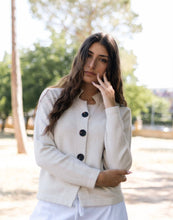 Load image into Gallery viewer, V-neck cardigan with large buttons

