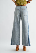 Load image into Gallery viewer, Wide-Leg Two-Tone High Waist Denim Jeans
