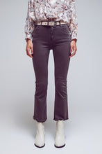 Load image into Gallery viewer, Flare Cropped Jeans with Frayed Hem
