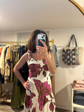 Load image into Gallery viewer, Cream and Pink Floral Print Tiered Dress
