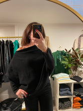 Load image into Gallery viewer, Black Asymetrical Sweater
