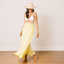 Load image into Gallery viewer, Pastel Stripe Removable Strap
