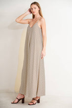 Load image into Gallery viewer, Striped brown woven midi dress
