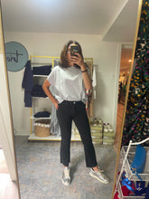 Load image into Gallery viewer, Flare Cropped Jeans with Frayed Hem
