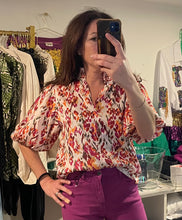 Load image into Gallery viewer, Spot Pattern Puff Sleeve Blouse
