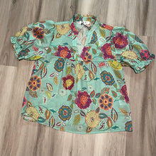 Load image into Gallery viewer, Pattern Puff Sleeve Blouse with ruffle neck
