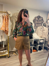 Load image into Gallery viewer, Tan High Waisted Shorts
