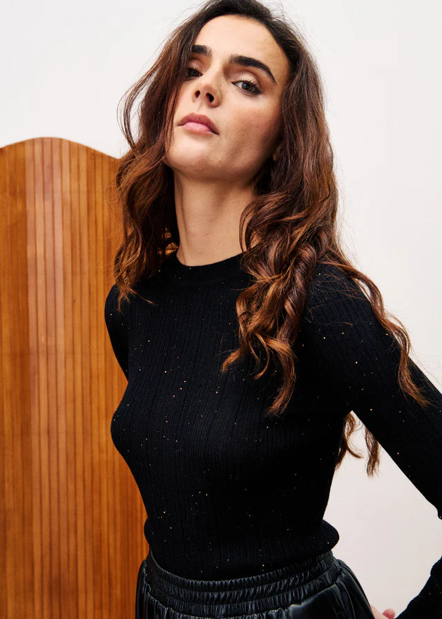 Round Neck Sweater with metallic details