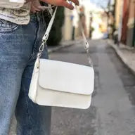 Load image into Gallery viewer, White Leather Flap Closure Purse
