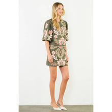 Load image into Gallery viewer, Suede Puff Sleeve Embroidered Flower Top
