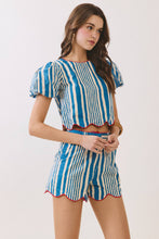 Load image into Gallery viewer, Stripe Scalloped Puff Sleeve Crop Top

