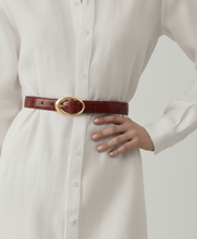 Load image into Gallery viewer, Croco Clean Stitched Belt with Oval Buckle
