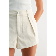 Load image into Gallery viewer, HIGH-WAISTED PLEATED IVORY TAILORED COTTON SHORTS
