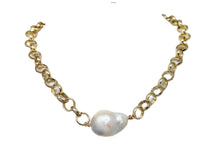 Load image into Gallery viewer, Chunky Pearl Choker Necklace
