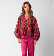 Load image into Gallery viewer, Fuchsia and olive floral print flowy top
