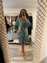 Load image into Gallery viewer, Green Print Long Sleeve Dress
